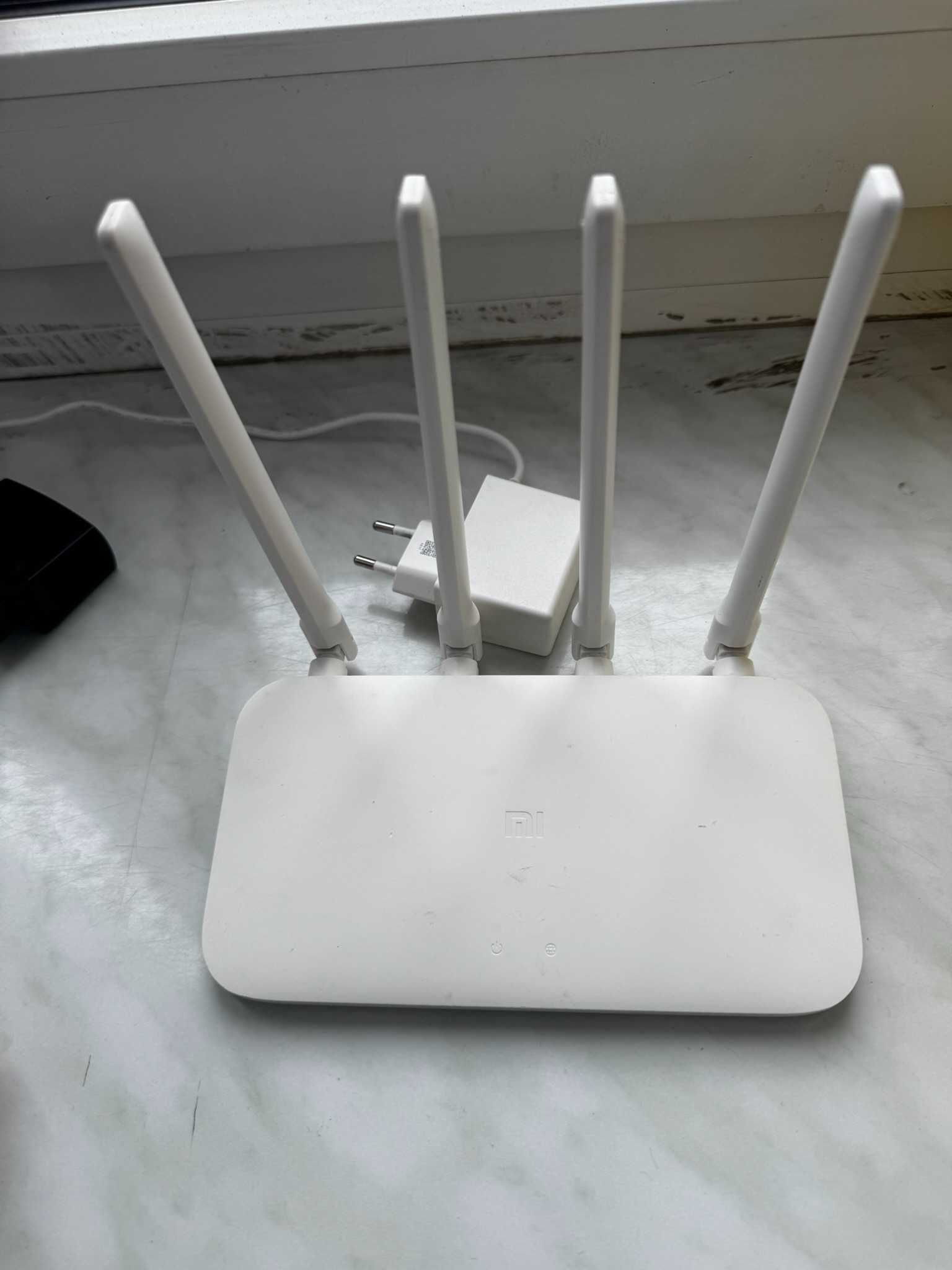 WiFi Роутери TP-Link TL-WR840N WiFi 2.4G та Xiaomi Mi 4A R4AC WiFi 5G