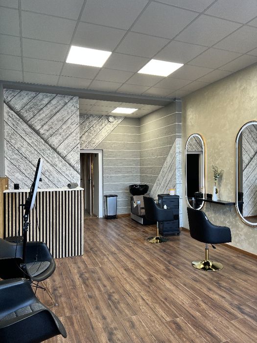 Wynajme stanowisko/gabinet w salonie urody. Bez opłat. Centrum