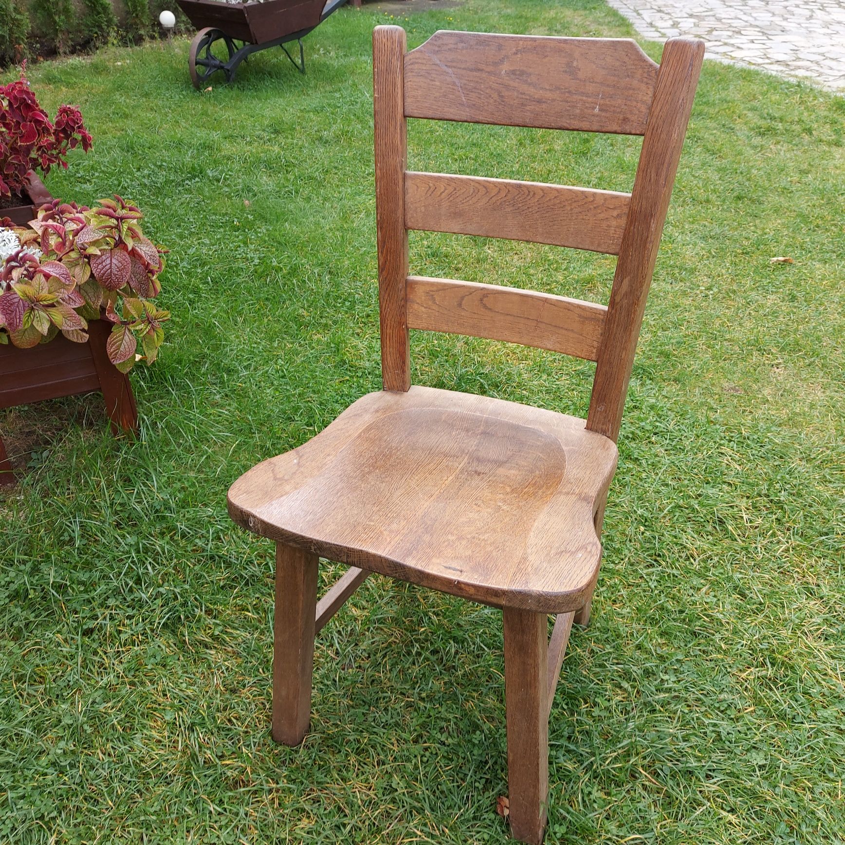 Dębowe krzesła z litego drewna 3 sztuki vintage