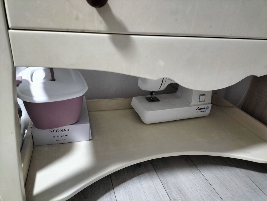 Drewniana komoda toaletka przewijak