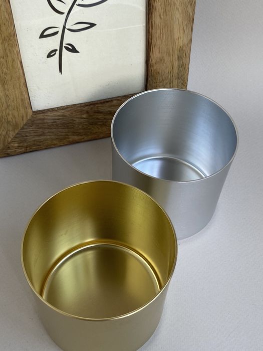 Изумительные алюминиевые емкости для свеч