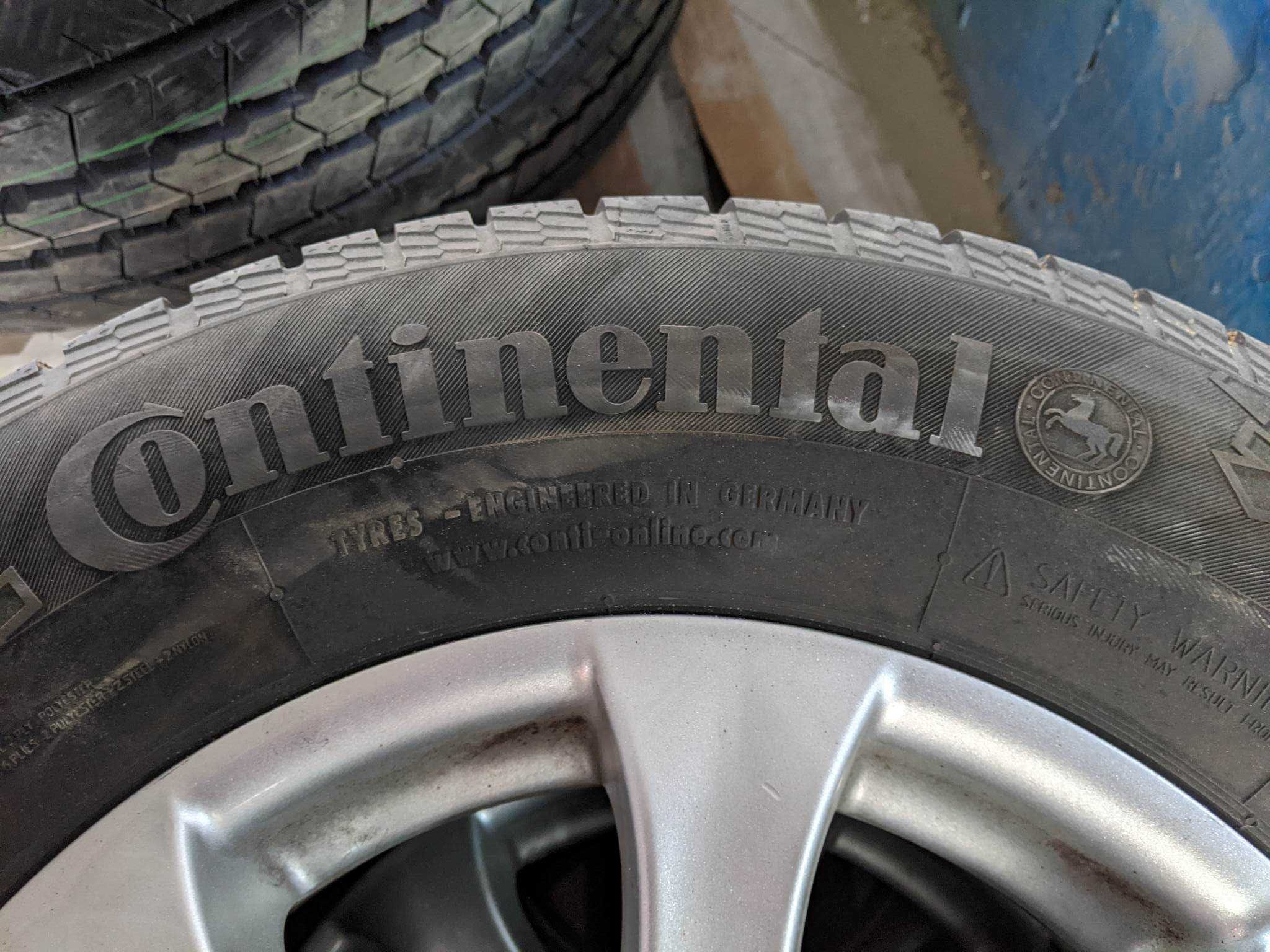 Шина гума резина колесо Continental ContiCrossContact Winter 225/75R16
