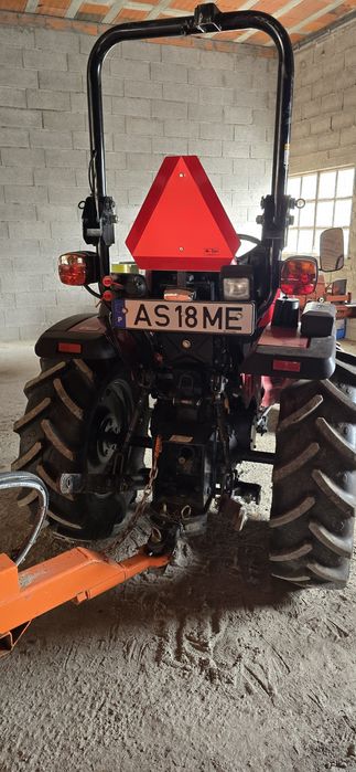 Trator solis 26CV com reboque de 2000kg Frese Capinadeira