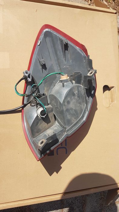 Lampa tylna prawa Subaru Legacy i Outback 02-06