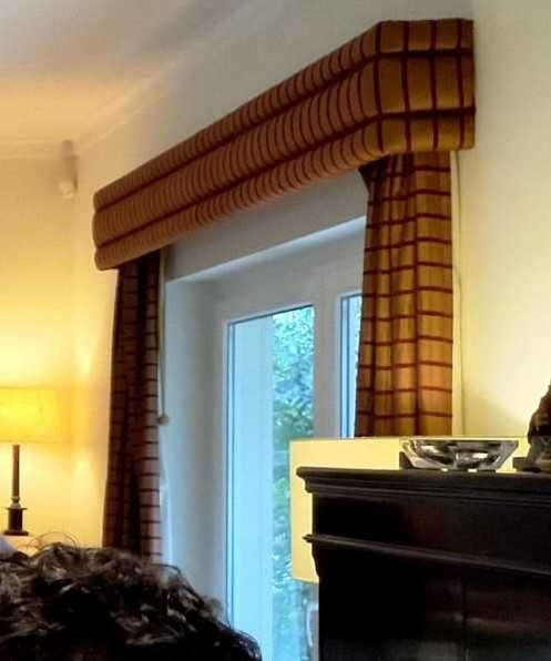 Conjunto de 3 Sanefas, 6 cortinados e acessórios