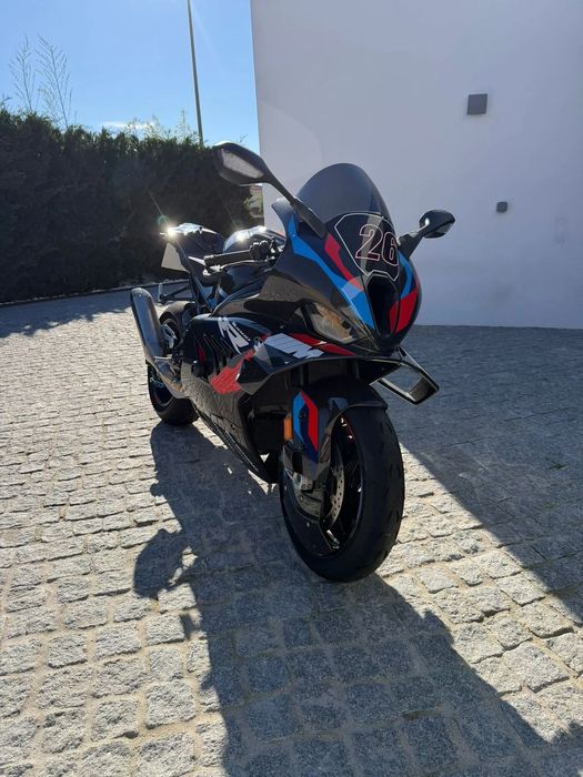 BMW M 1000 RR