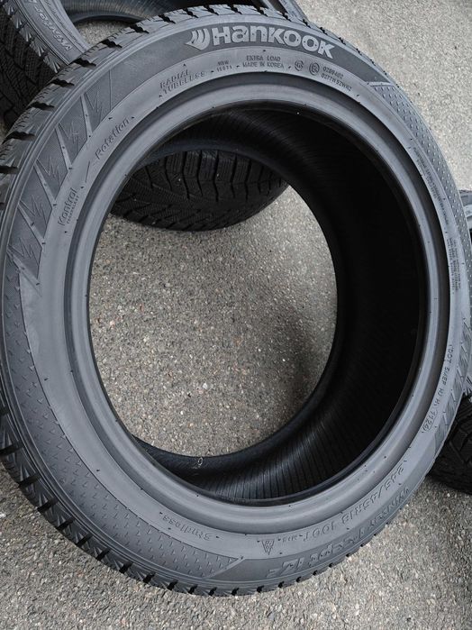 R18 245 45 шини зимові 24р Hankook Winter I*Cept Корея