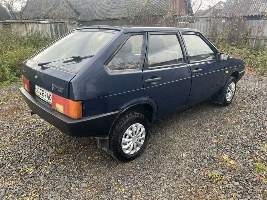 Автомобіль Ваз 2109 В гарному стані