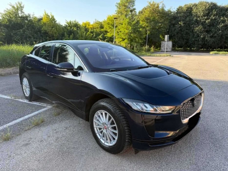 Jaguar I-Pace      2022