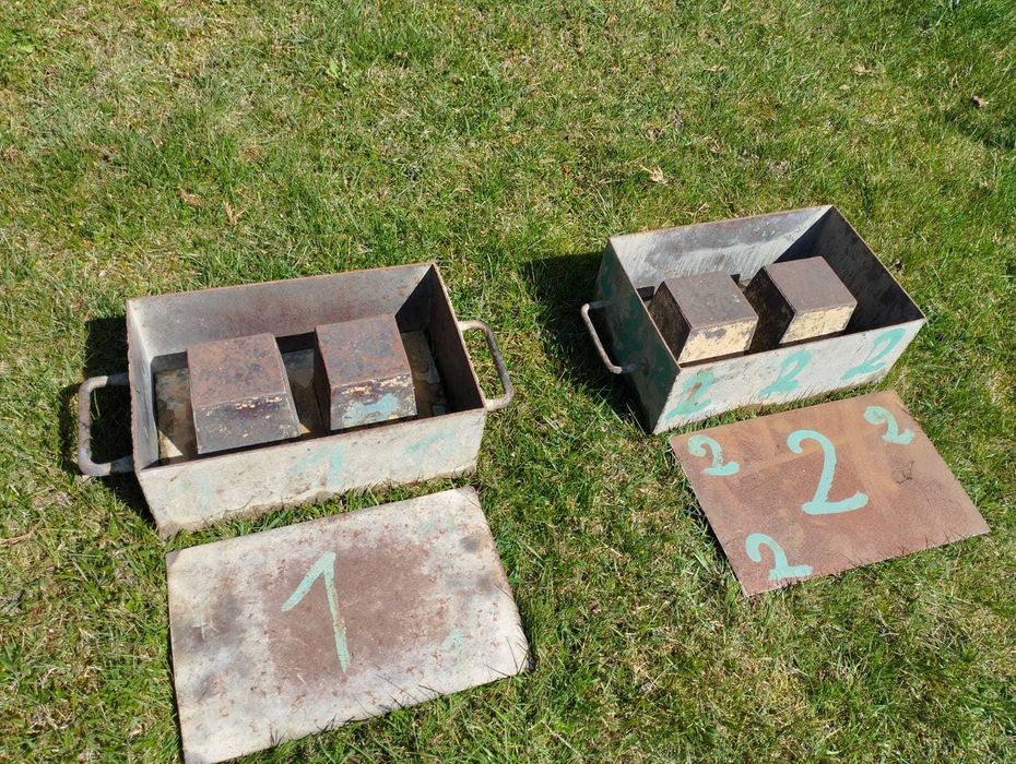 Forma do produkcji kamieni lub pustaków.