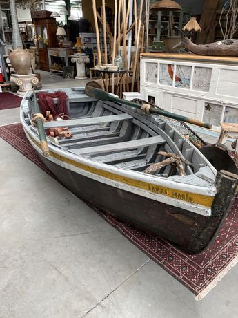 Barco de pesca artesanal para decoração