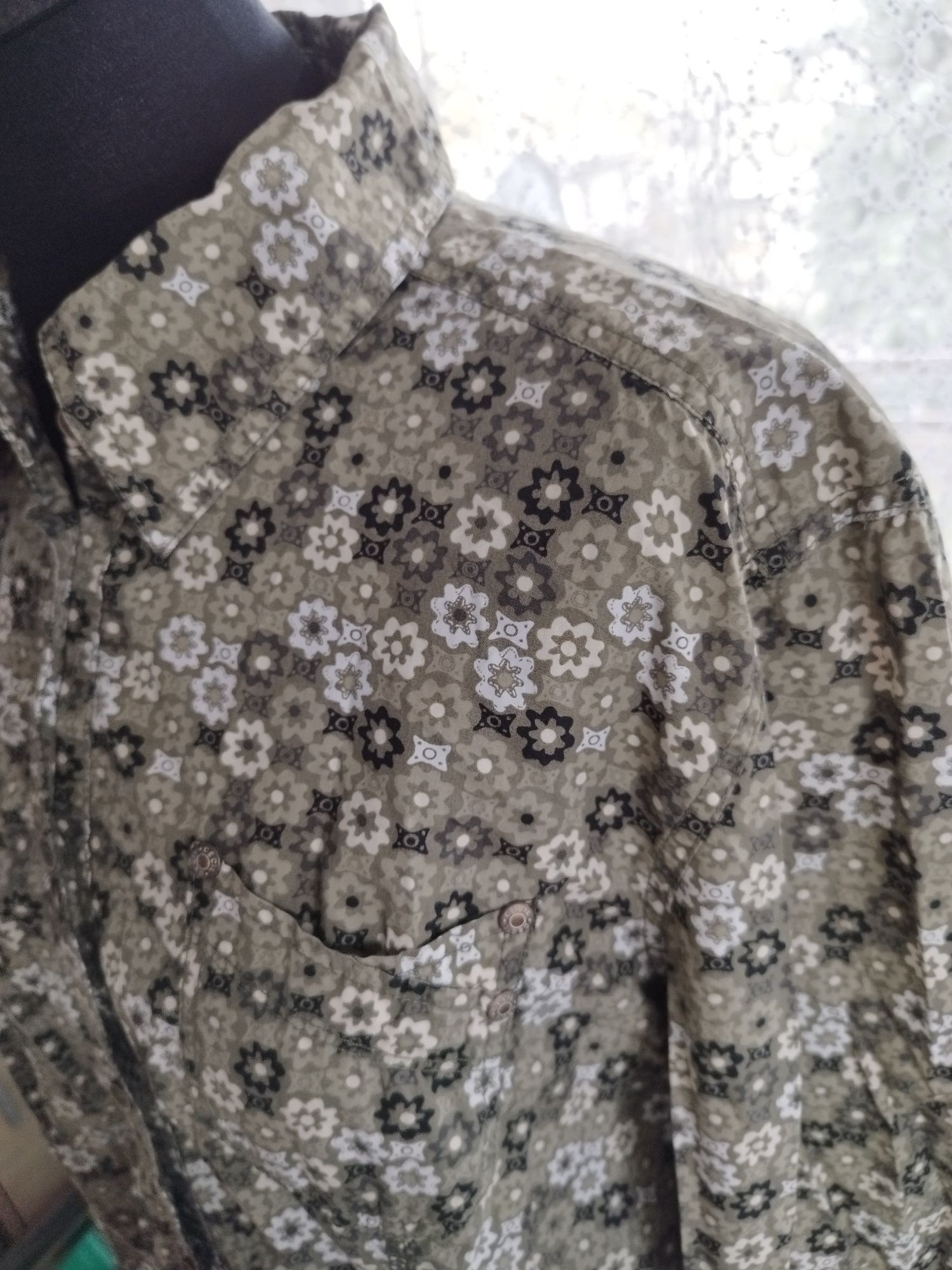 Koszula khaki w kwiaty roz. 44-46
