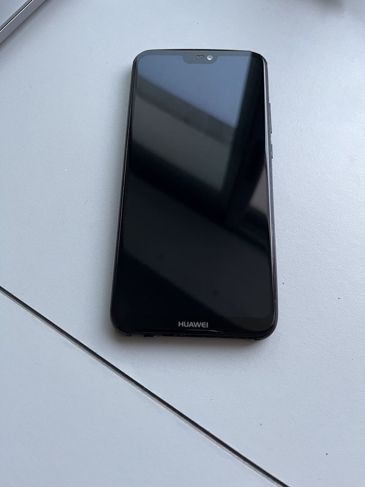 HUAWEI P20 LITE em Bom Estado