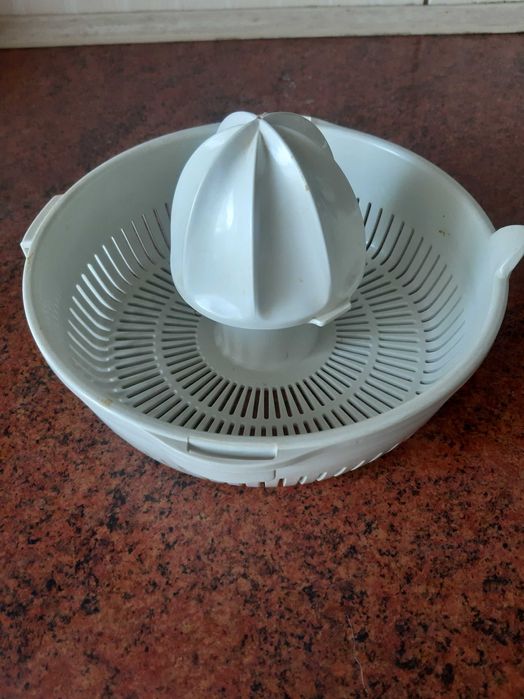 Чаша соковижималки для цитрусових до кухонного комбайна Vitek Vt-1603