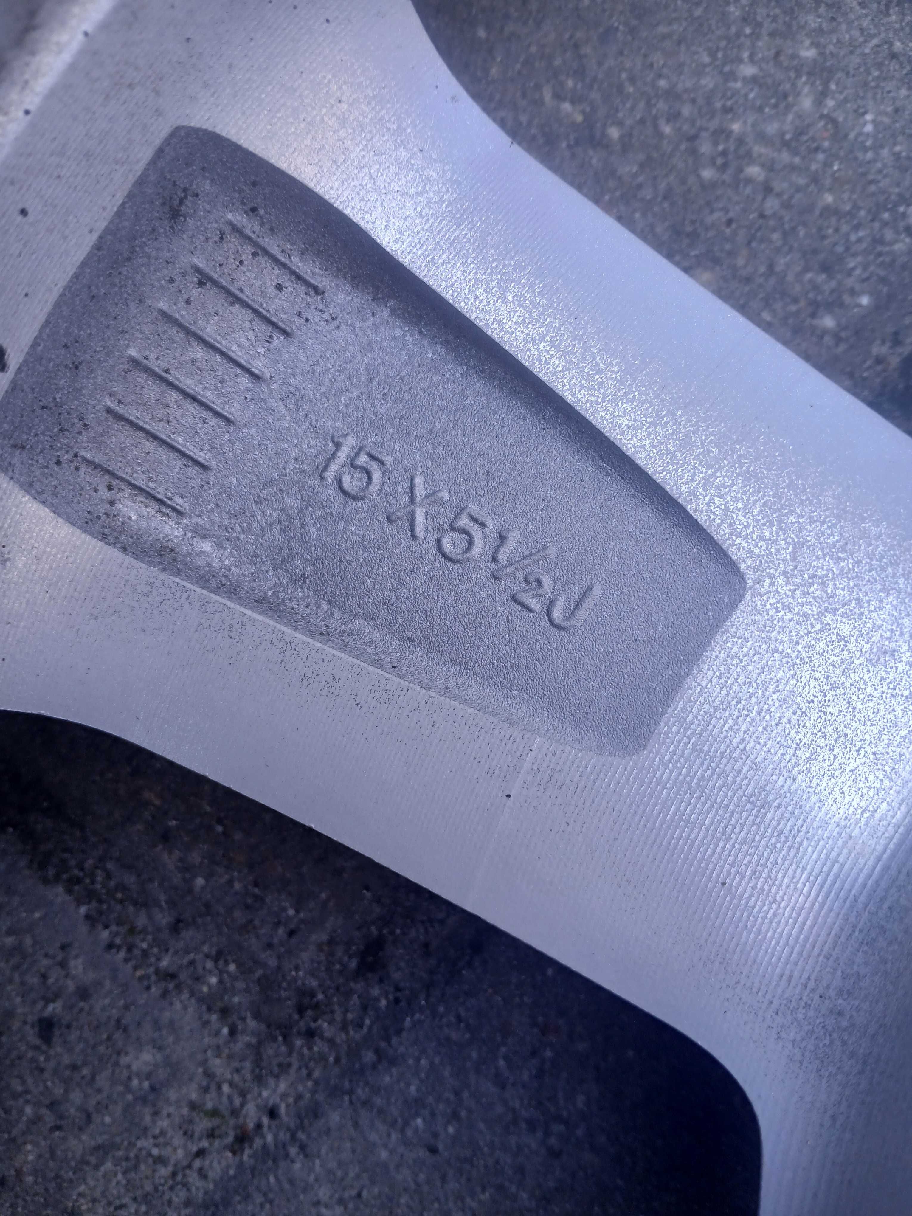 Felgi aluminiowe Opel Agila itp 4x100 5,5j15 et 50 ch 54,1 oryg