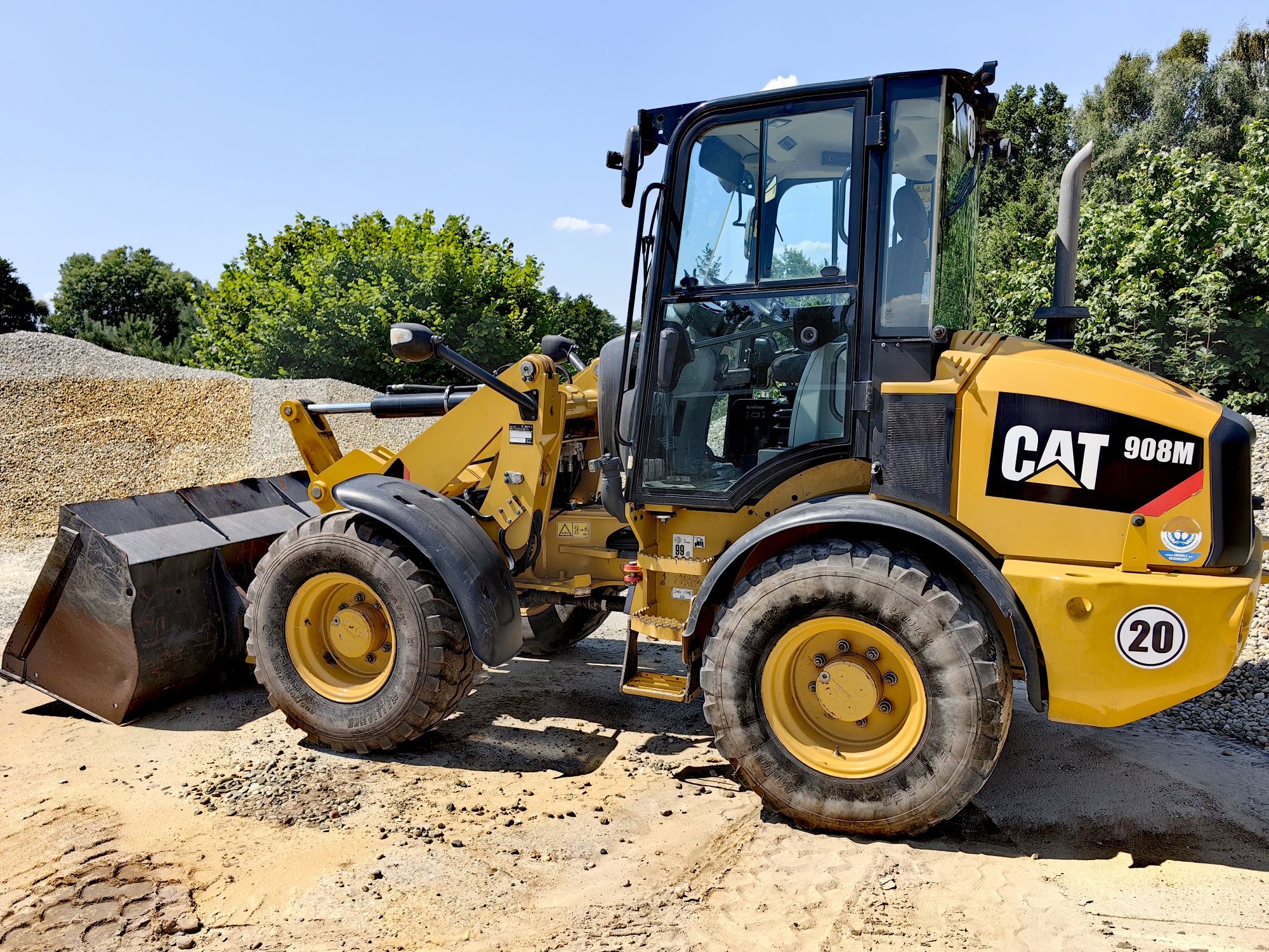 Cat 908M 2019r sprowadzona Stan idealny Cat 907 906 atlas 65 volvo l30