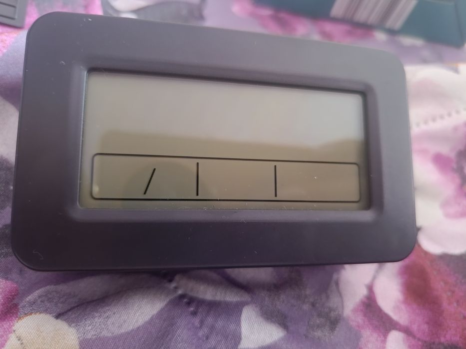 Sprzedam nowy podświetlany budzik cyfrowy