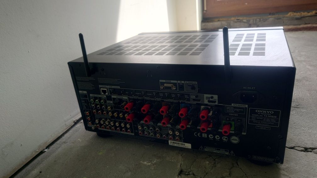 Kino domowe 5.1 jbl es90 onkyo TX-NR 828