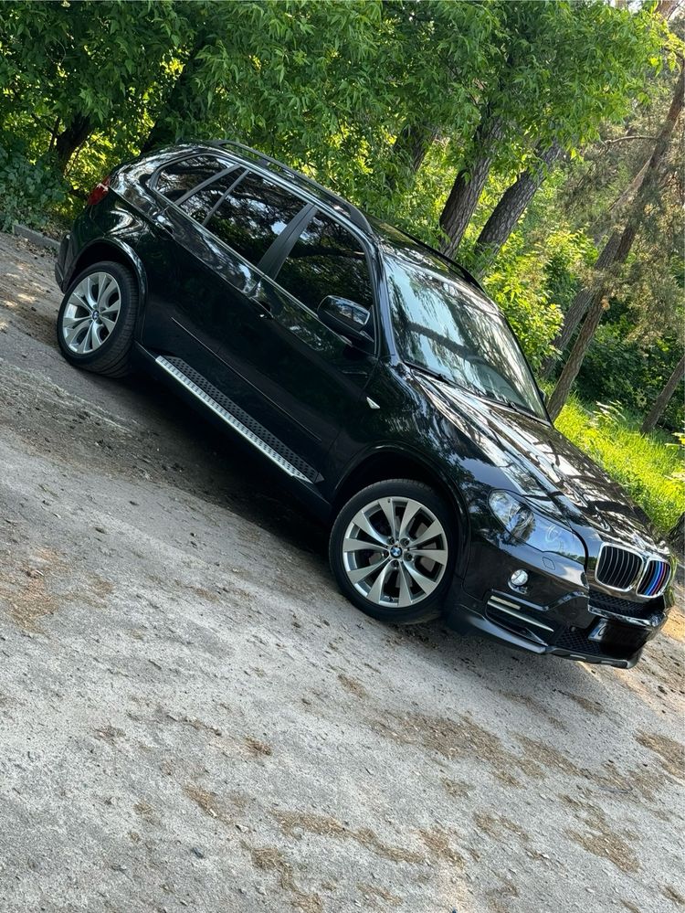 Продам BMW X5 e70