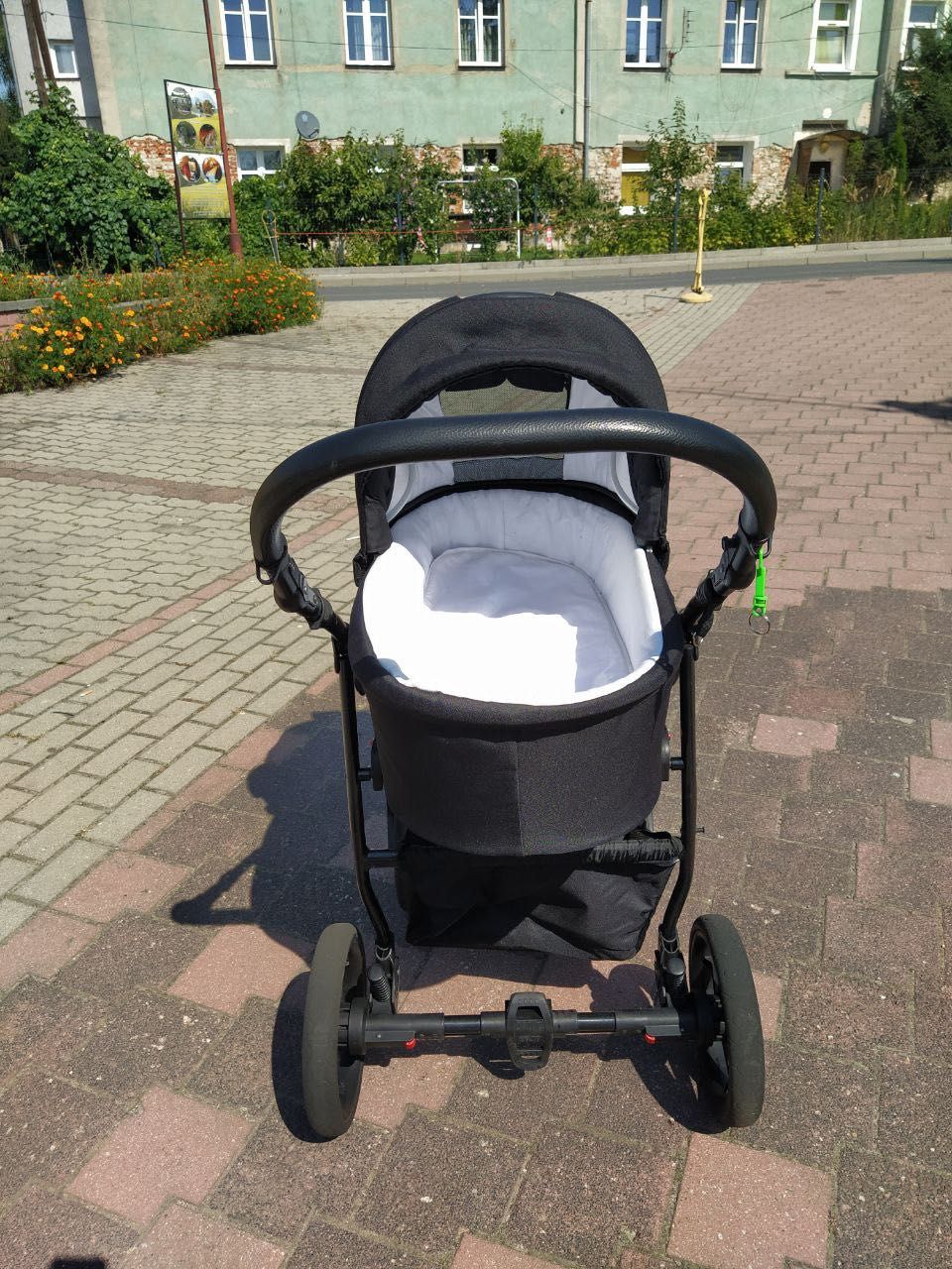 Wózek dziecięcy od 0 do 2 lat