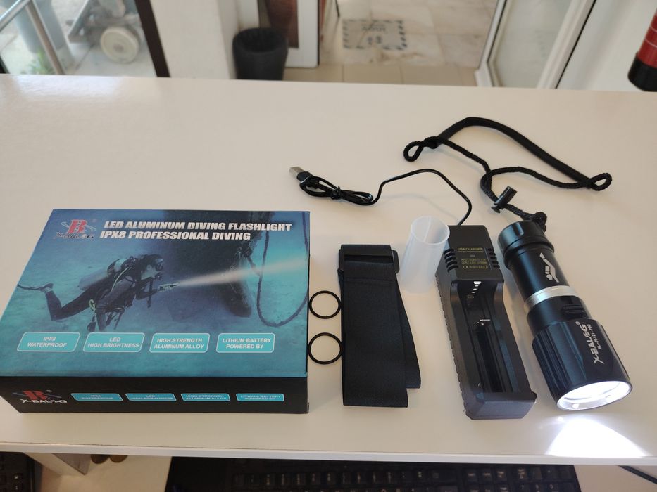 X-BOLOG BL75121-P90 – Lanterna Submarina de Alta Luminosidade para Ave