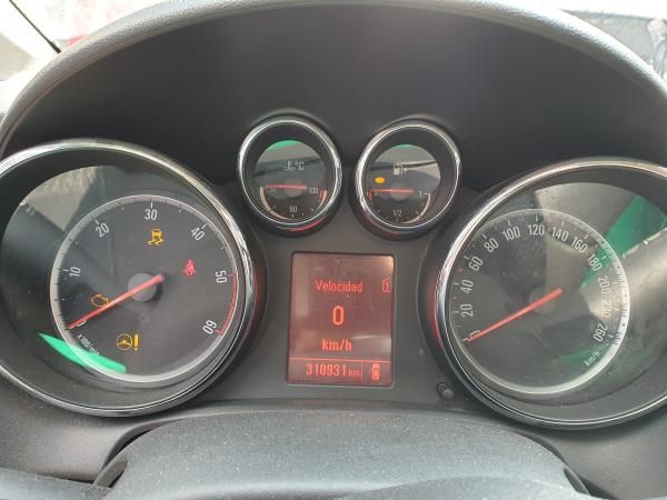 Quadrante / painel de instrumentos OPEL Astra J Sports Tourer