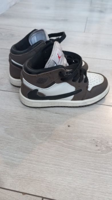 Високі кросівки, хайтопи Nike