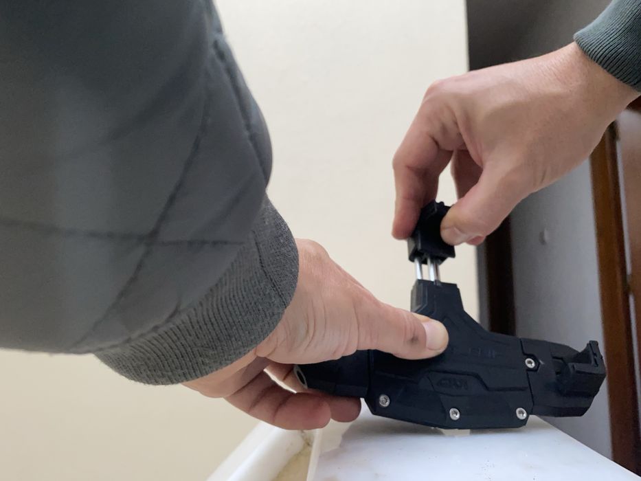 Suporte snartphone Givi Smart-clip