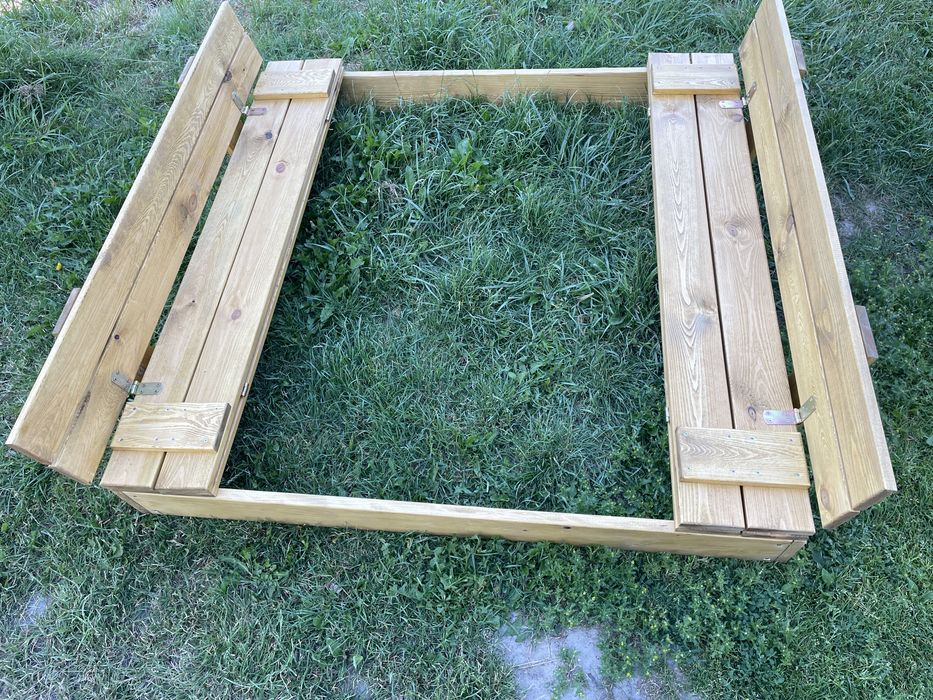 Piaskownica 150x150 z drewna sosnowego