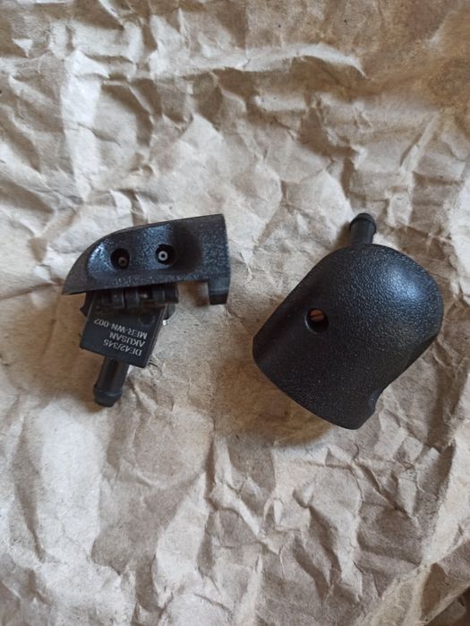 Форсунки омивача лобового скла Мерседес Атего