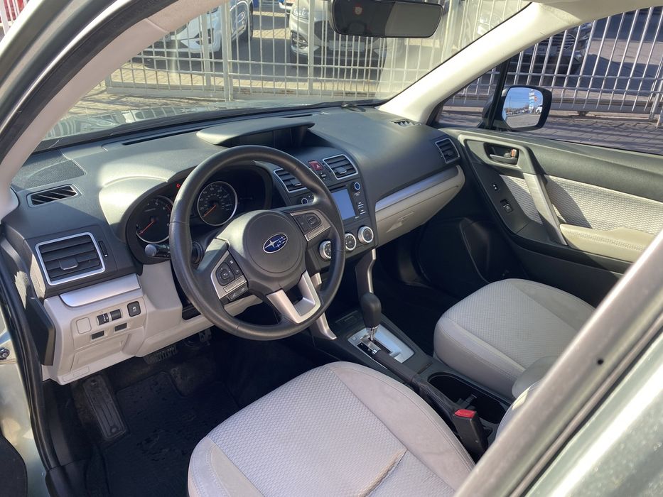 Субару Форестер 2017