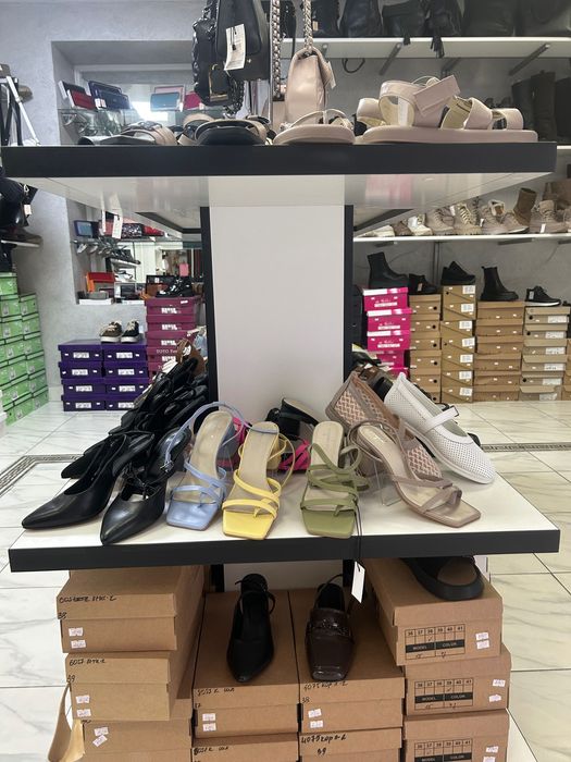 Продам стелаж під взуття, аксесуари, сумки, тощо