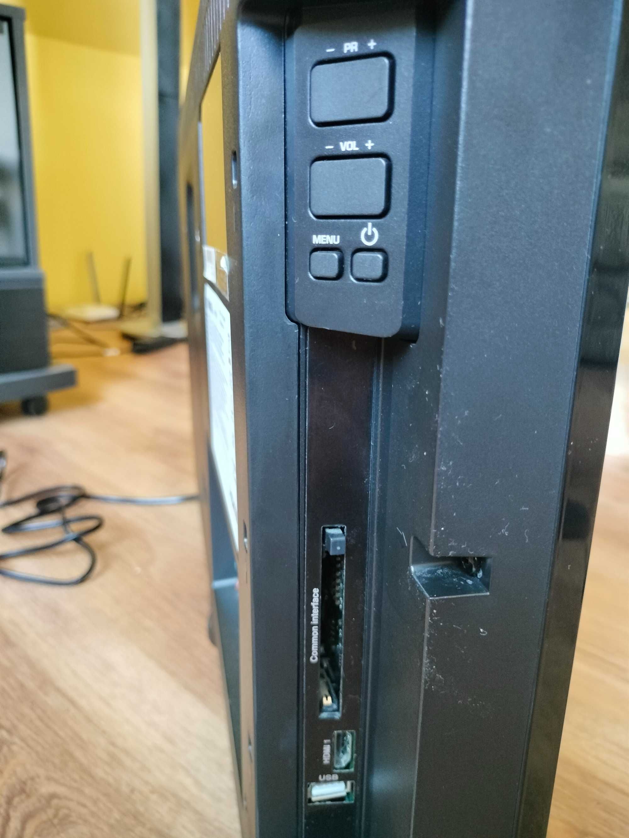 Telewizor Thomson – 26HS2244 / LED 26 cali  + pilot ( Brak Nóżki )
