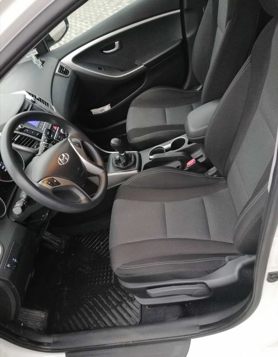 Продам авто Hundai i30 в гарному стані