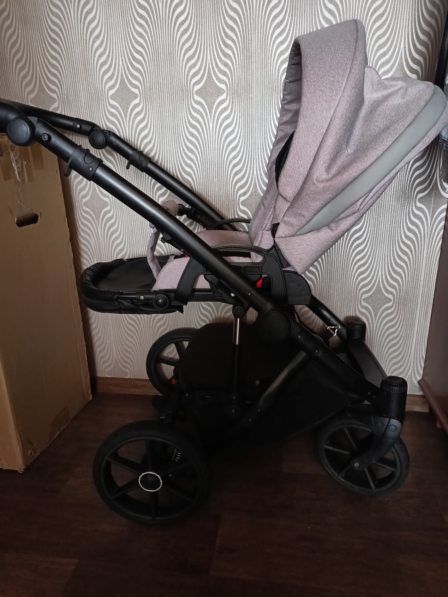 Продам б.в. коляску 2 в 1 BEXA IDEAL 2.0 - ID06