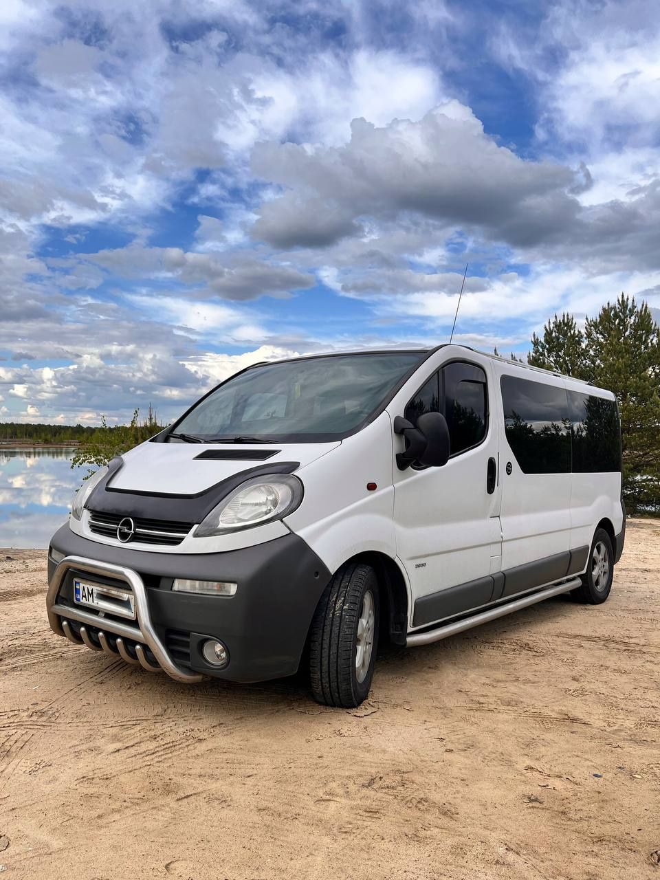 Продам OPEL VIVARO 1.9 DTI 2002.