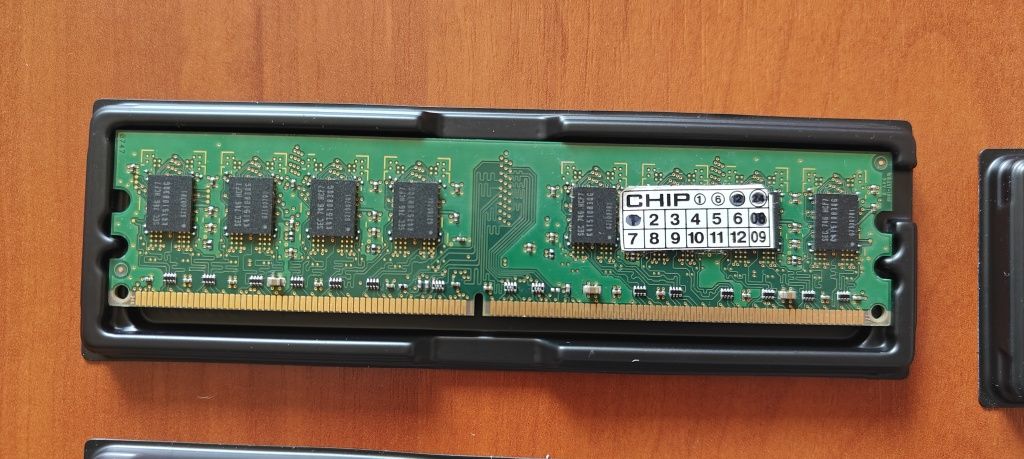 Память DDR 2 800 1 Gb