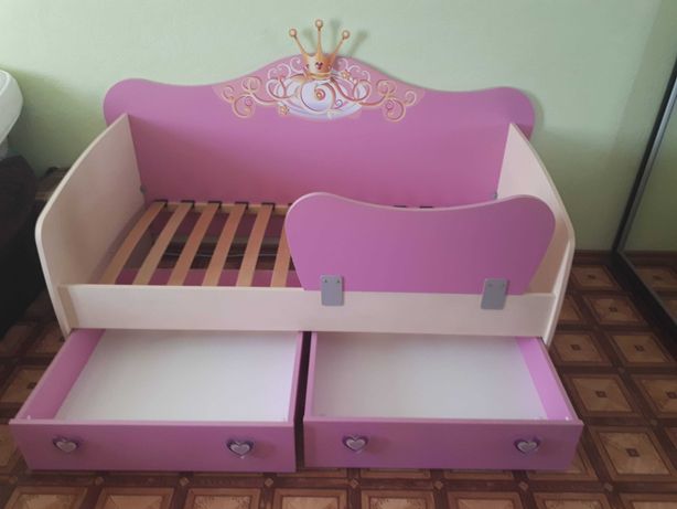 Кровать детская "Синдерелла" + матрас + выдвижные ящики + защита