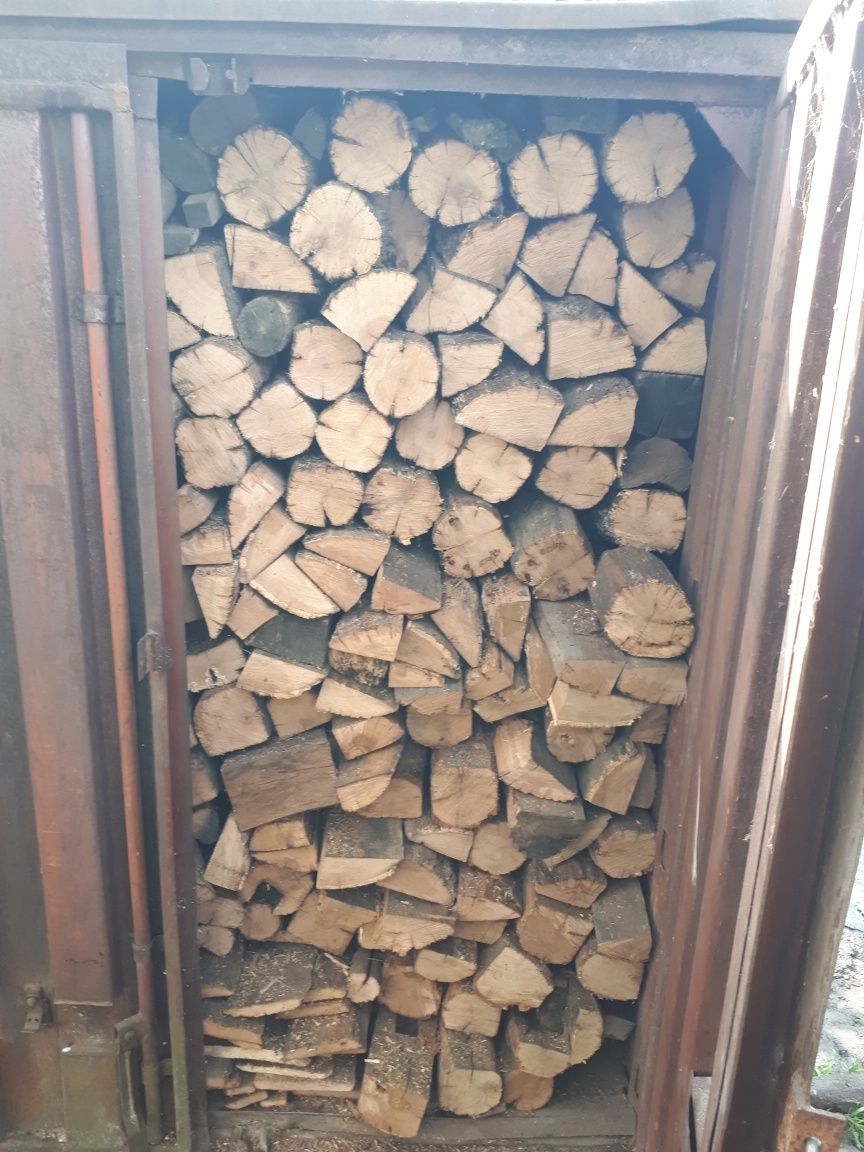 Продам дрова, дуб, в наличии 12 кубов