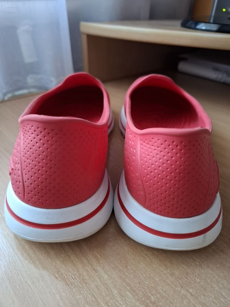 Мокасины слипоны кроксы "Skechers" 39 размер