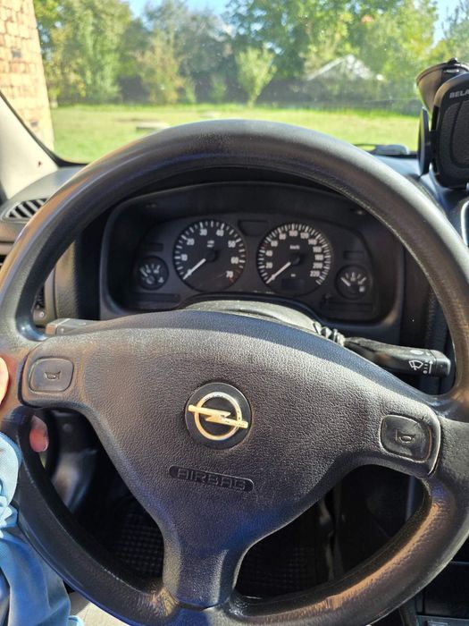 Продам Opel Astra 1,4 газ-бензин