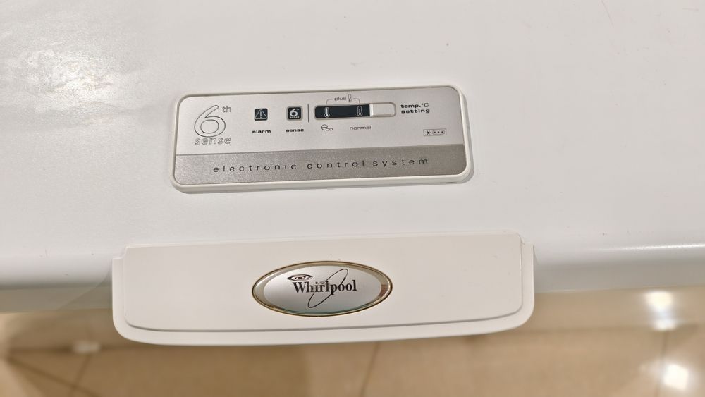 Arca Whirlpool 6 sense wh3610 A+E 365L