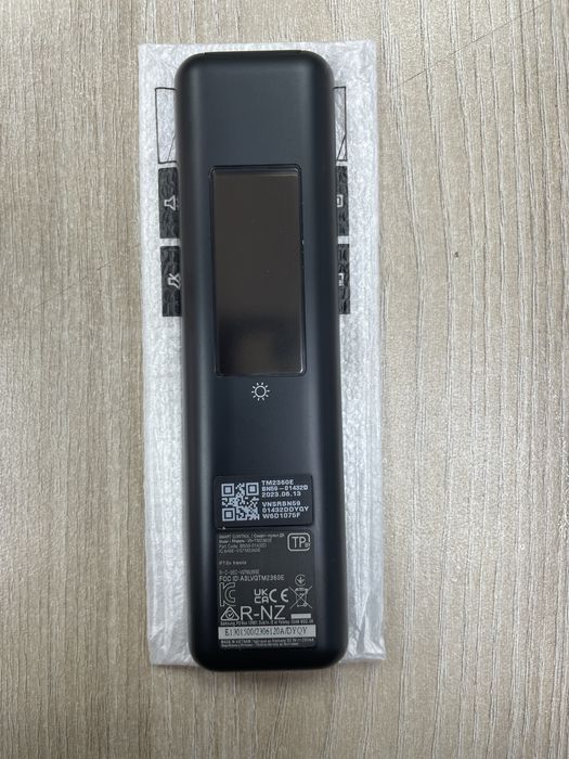 Оригінальний пульт Samsung BN59-01432J/BN59-01437A з сонячною панелю.