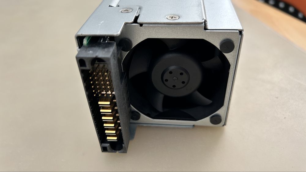 ZASILACZ pod radio 575W HP DL380)
