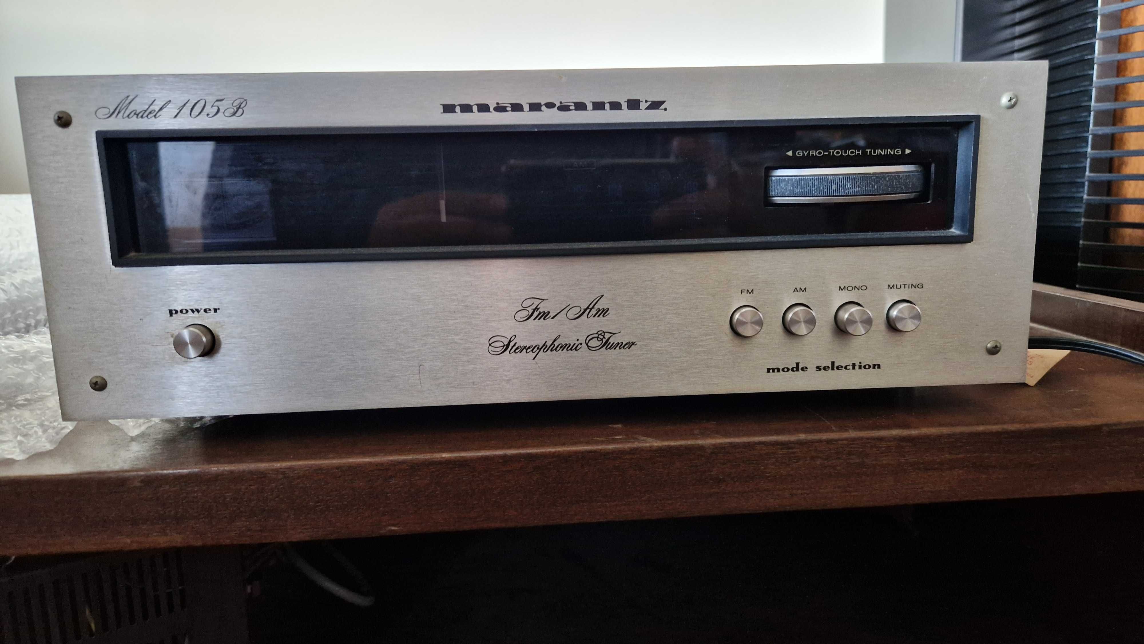 Marantz - Rádio - Model 105B