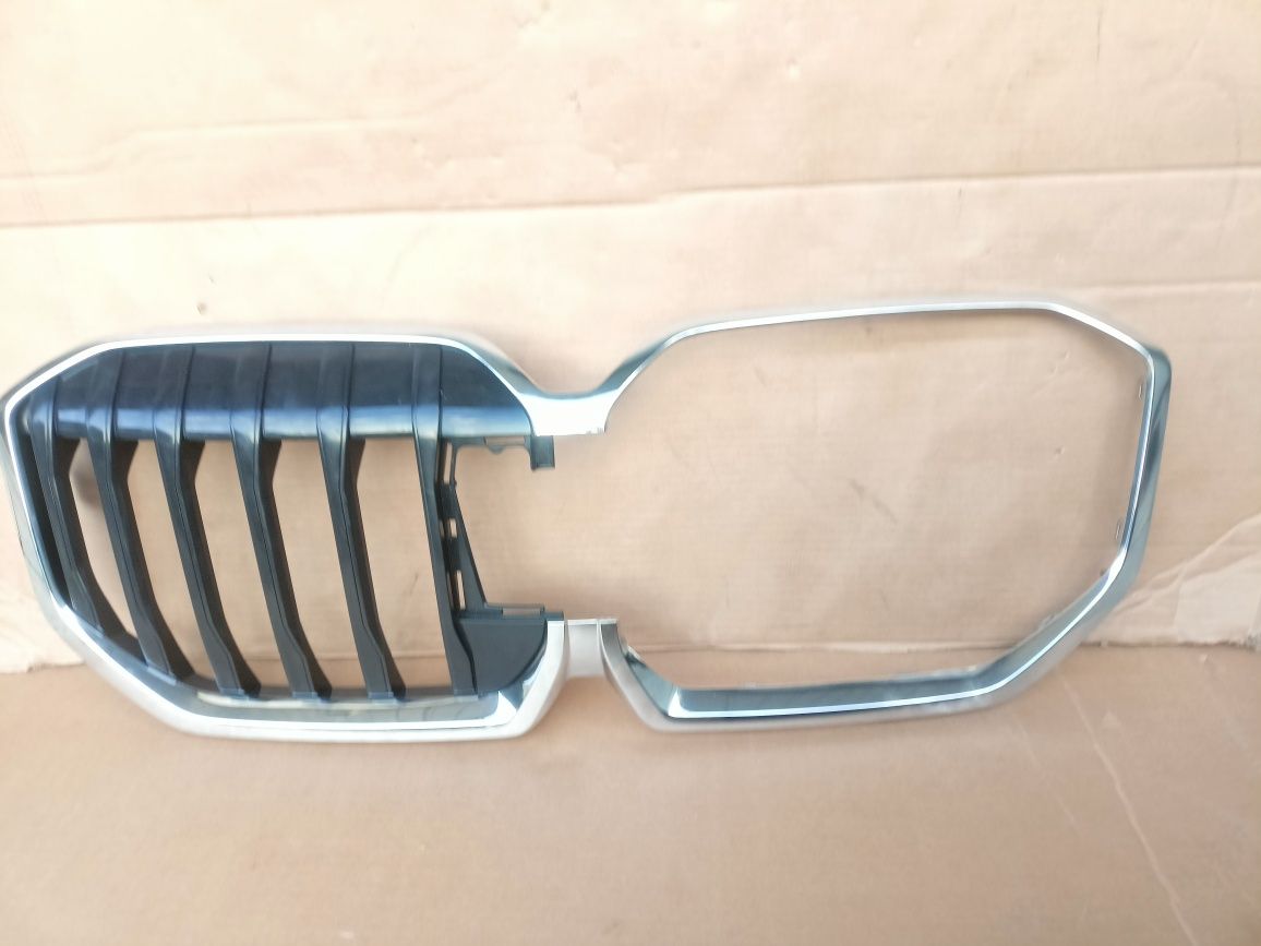 BMW 2 U06 grill atrapa kratka zderzaka przód chrom prawa