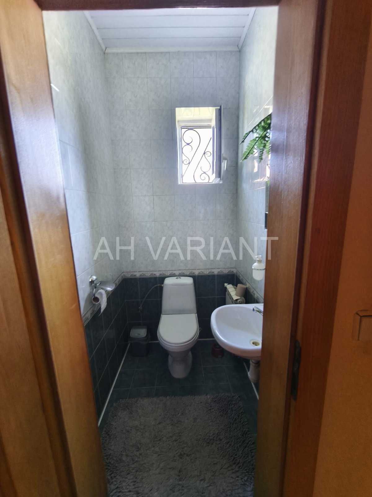 Продається будинок, вул. Коритнянська
Код: 29689