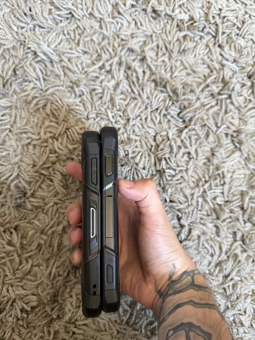 Броньований телефон Kyocera DuraForce PRO 2