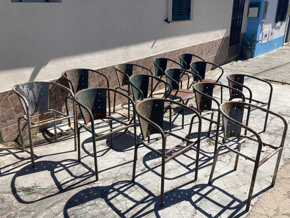 Cadeiras de esplanada antigas estilo Gonçalo