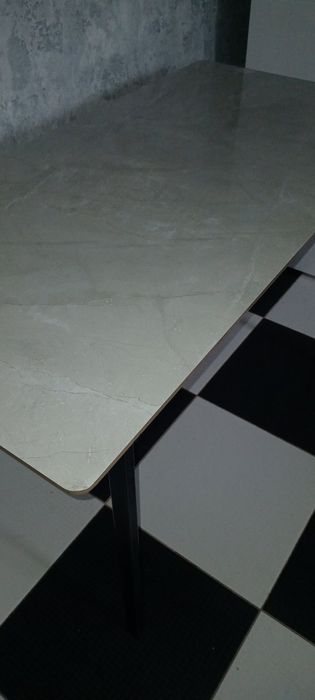 Продам стол кухонний